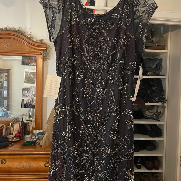 Beautiful beaded dress - new - Picture 7 of 7